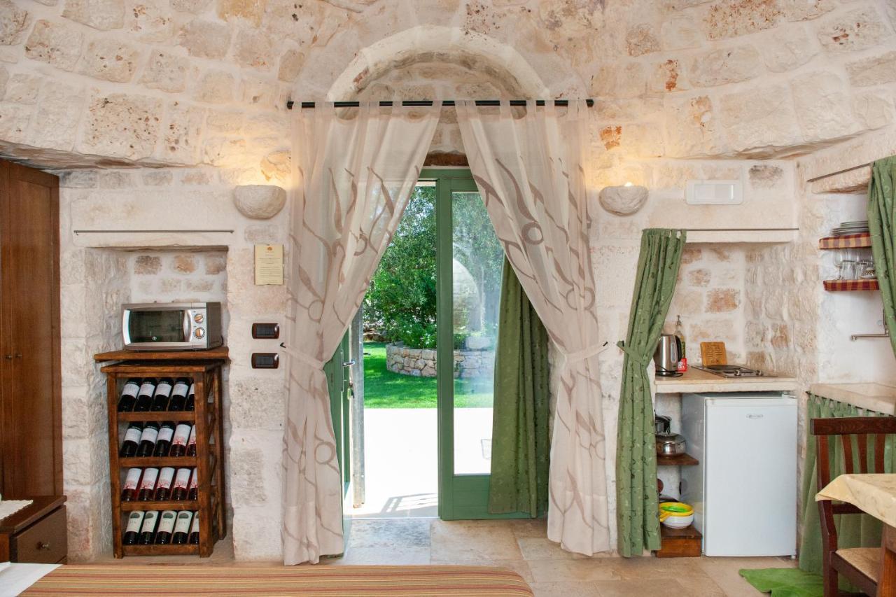 Отель Trulli Boccadoro Остуни Экстерьер фото