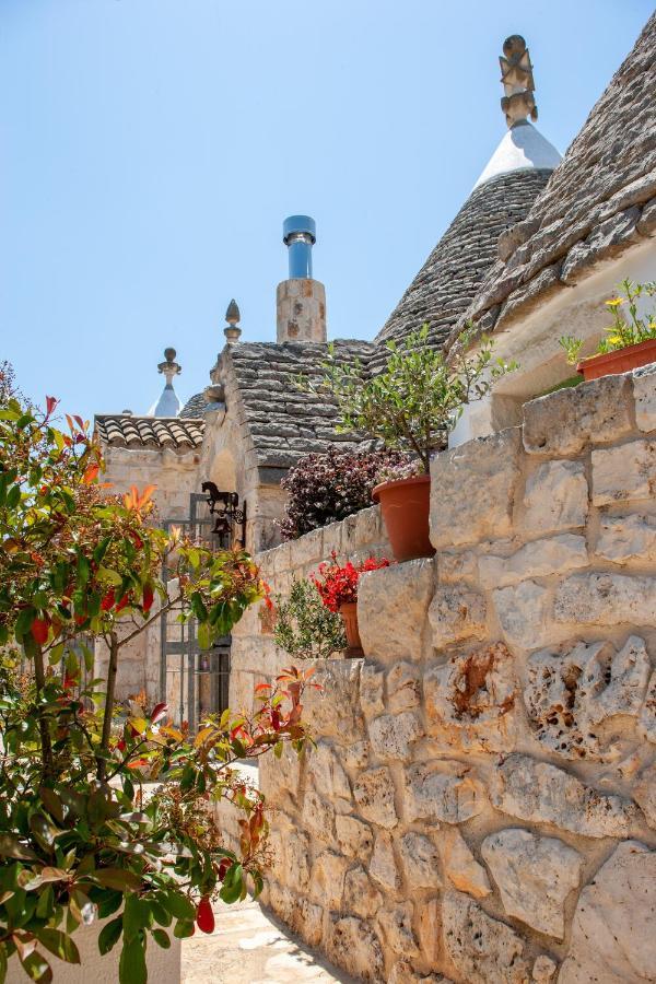 Отель Trulli Boccadoro Остуни Экстерьер фото