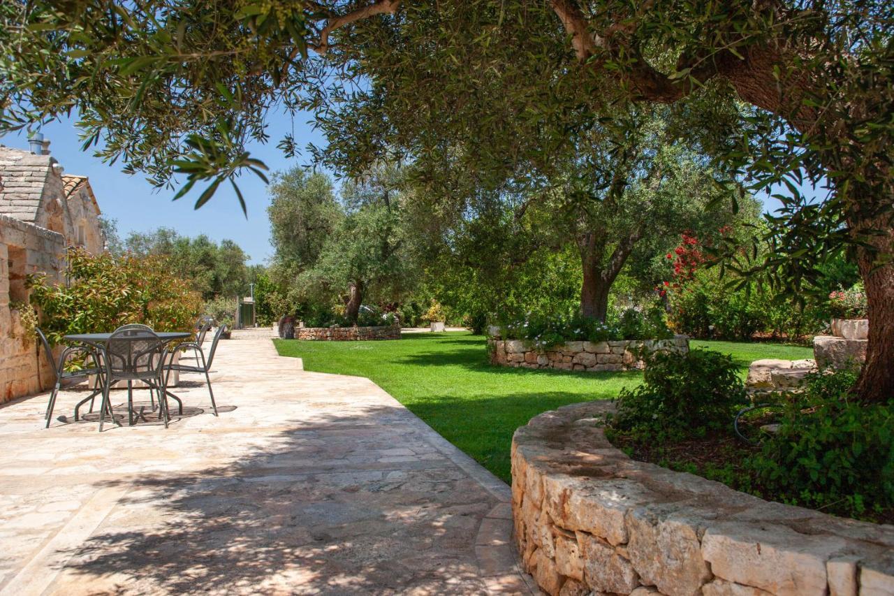 Отель Trulli Boccadoro Остуни Экстерьер фото