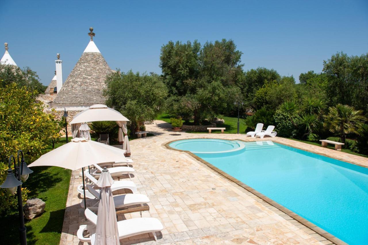Отель Trulli Boccadoro Остуни Экстерьер фото